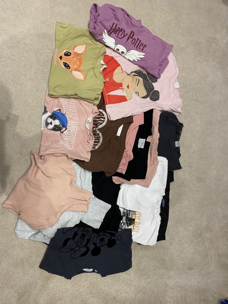 Bundle of clothes - girl (9-10 years)