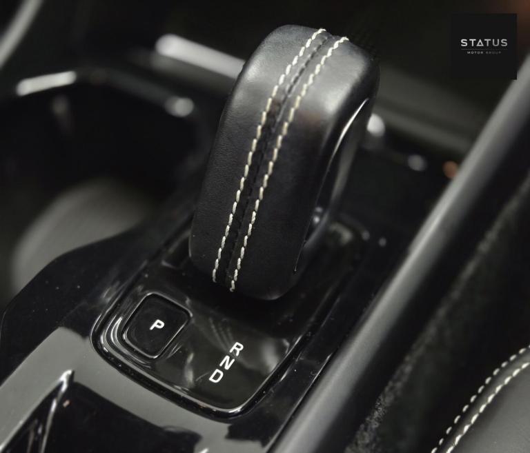 2019 Volvo XC40 2.0 T5 R DESIGN 5dr AWD Geartronic ESTATE PETROL Automatic