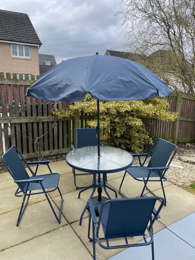 Nearly New Patio Table & 4 Chairs & Parasol & Base