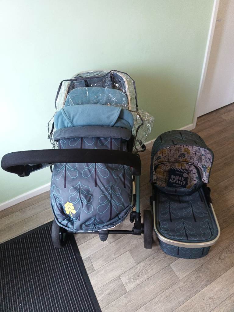 Cosatto giggle 2 travel system 