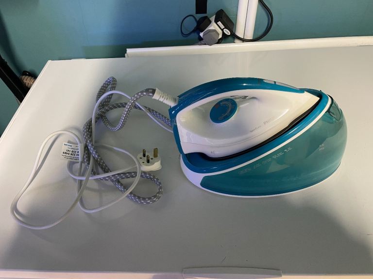 Philips Type GC 6602 Steam Generator Iron 1.2L