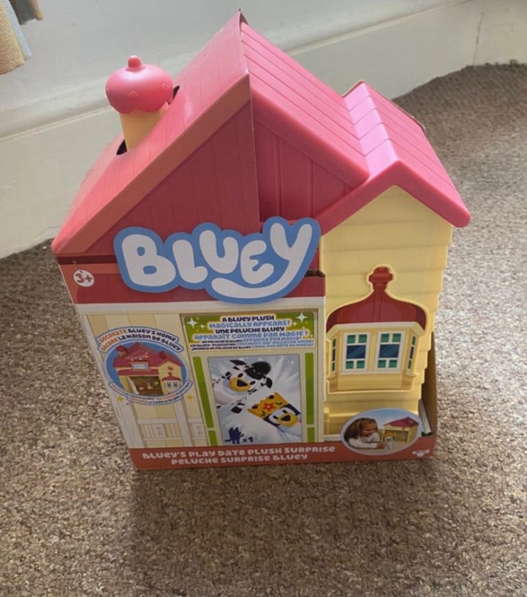 New Bluey's Play Date Plush Surprise House Toy