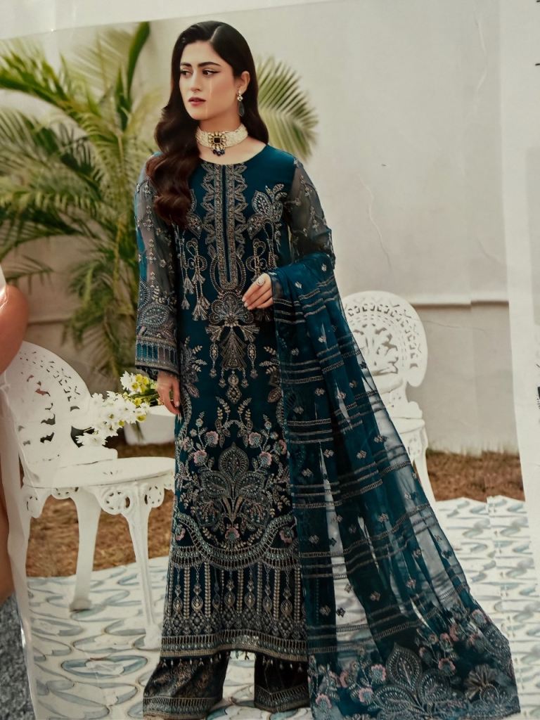 Women's clothes 