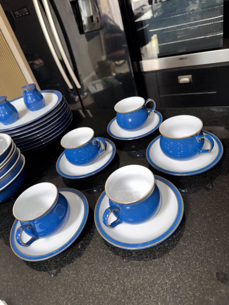 Denny imperial blue 5 tea cups and saucers 