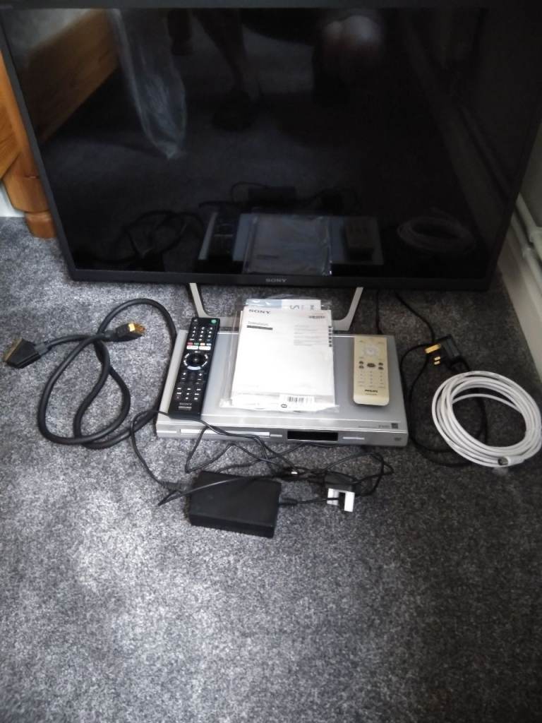 Bravia 32" TV & DVD player