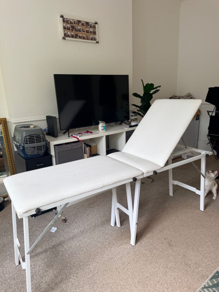 Portable Beauty Bed / Lash Bed, Folding, White, Good Working Condition