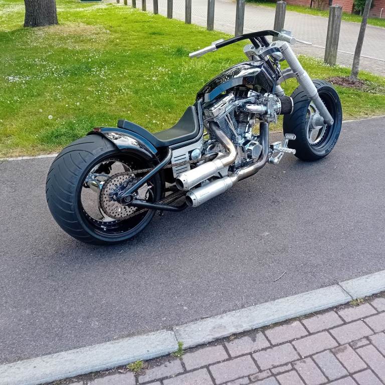 Custom chop hardtail, 2100cc 