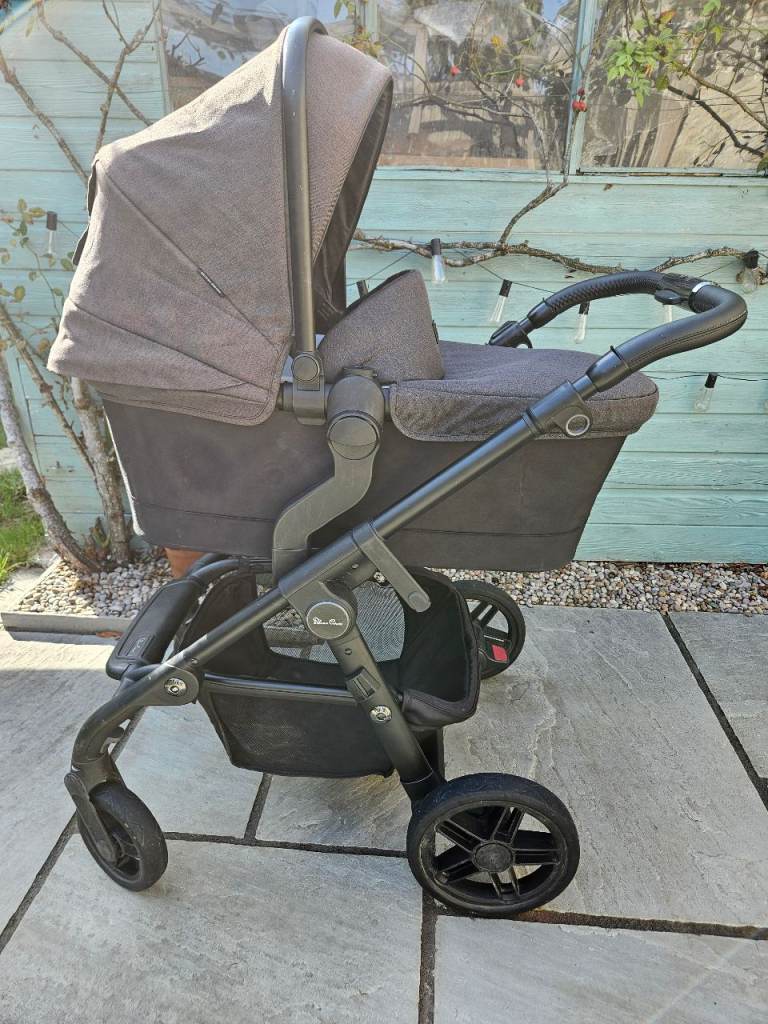 Silver Cross Coast Pram/Pushchair with carrycot and seat