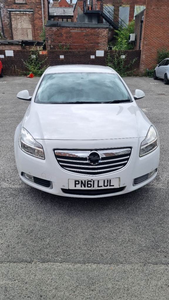 Vauxhall, INSIGNIA, Hatchback, 2011, Automatic, 1956 (cc), 5 doors