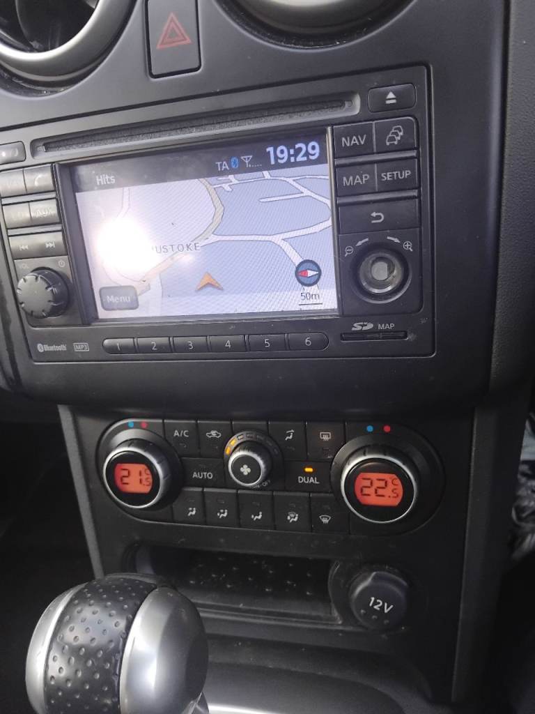 08-13 quashqui Sat nav stereo