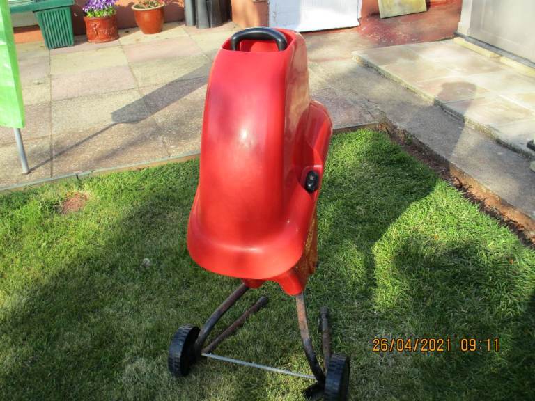 Garden Shredder - Red, Good Working Order