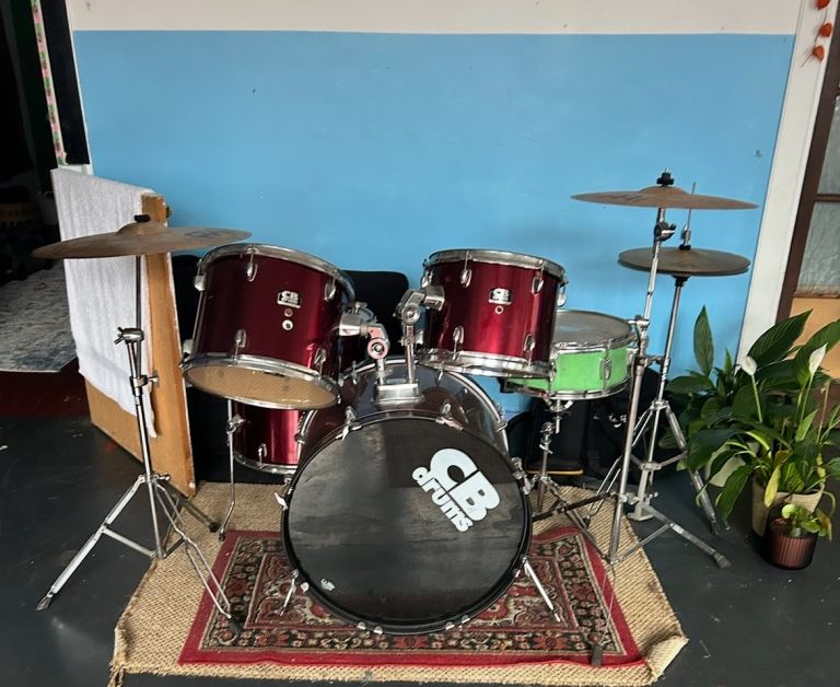 CB drum kit red 