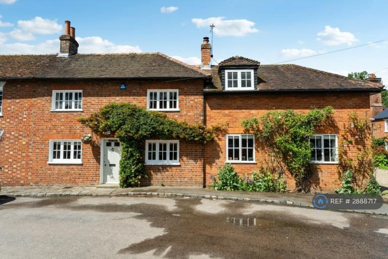 4 bedroom house in High Street, Aylesbury, HP22 (4 bed) (#2888717)