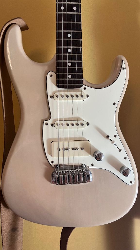 Fret King - made in Korea - Super60 strat - swap