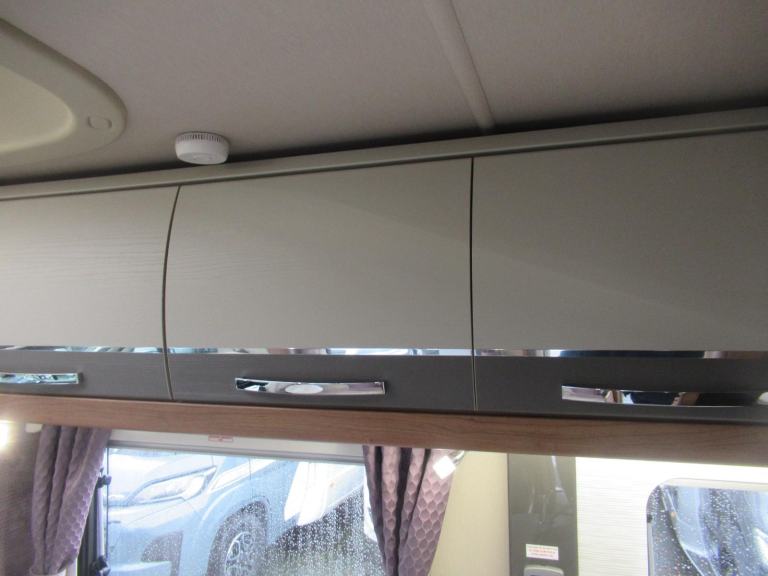 Auto Trail Tracker FB