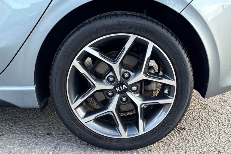 2019 Kia Ceed 1.4 T-GDi GT-Line Lunar Edition Euro 6 (s/s) 5dr Hatchback PETROL Manual