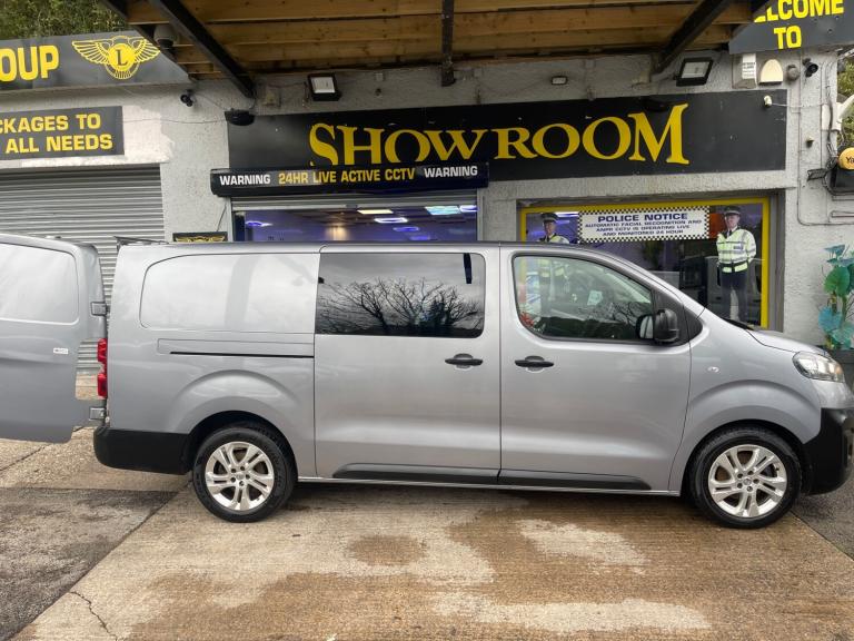 2021 Vauxhall Vivaro 3100 2.0d 145PS Dynamic LWB CREW-CAB Crew Van Diesel Manual