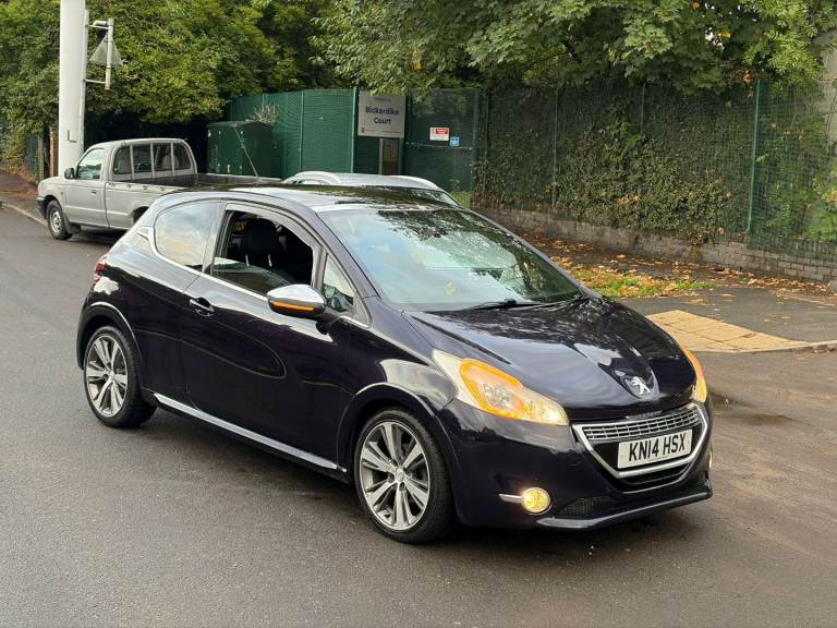Peugeot, 208, Hatchback, 2014, Manual, 1560 (cc), 3 doors