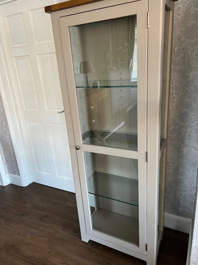Lovely Cotswold Company Lundy Grey Display Cabinet Unit RRP£700