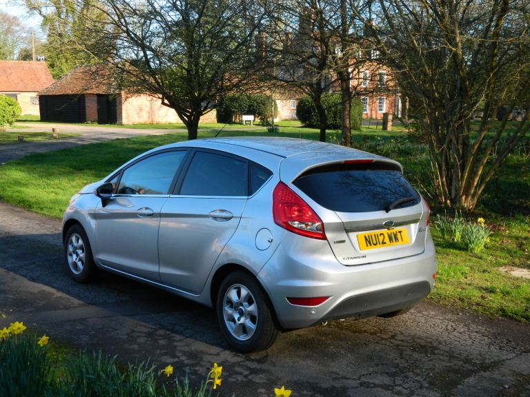 Ford, FIESTA, Hatchback, 2012, Manual, 1560 (cc), 5 doors