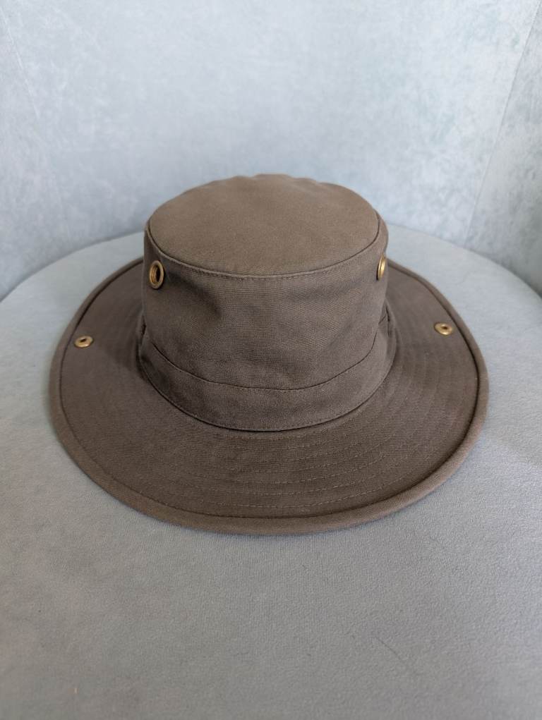 Tilley Classic T3 cotton hat size 7 1/4 khaki colour