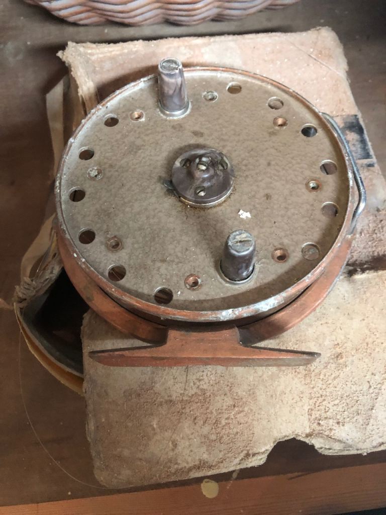 Fishing reel 