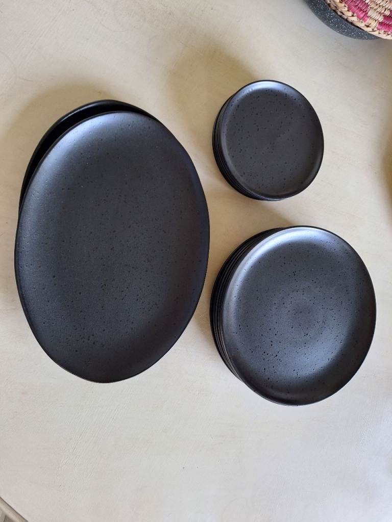 Black Ceramic Dinner Plates and Side Plates – Good Condition