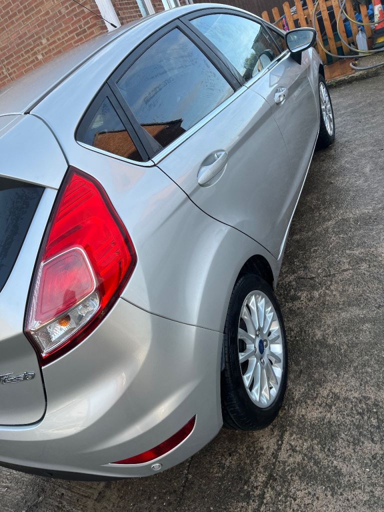 Ford, FIESTA, Hatchback, 2014, Manual, 998 (cc), 5 doors