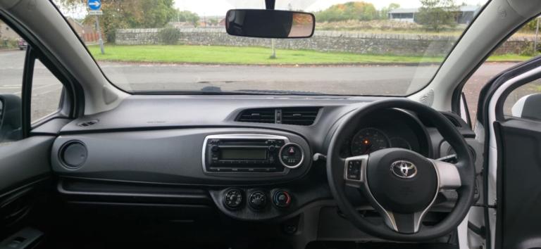 2013 Toyota Yaris 1.0 VVT-i Edition 5dr HATCHBACK Petrol Manual