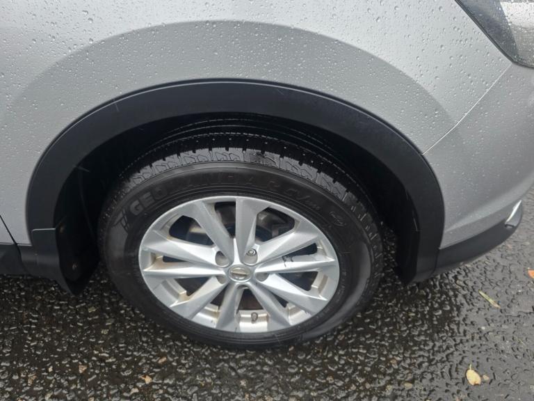 2014 Nissan Qashqai 1.2 DiG-T Acenta 5dr HATCHBACK Petrol Manual