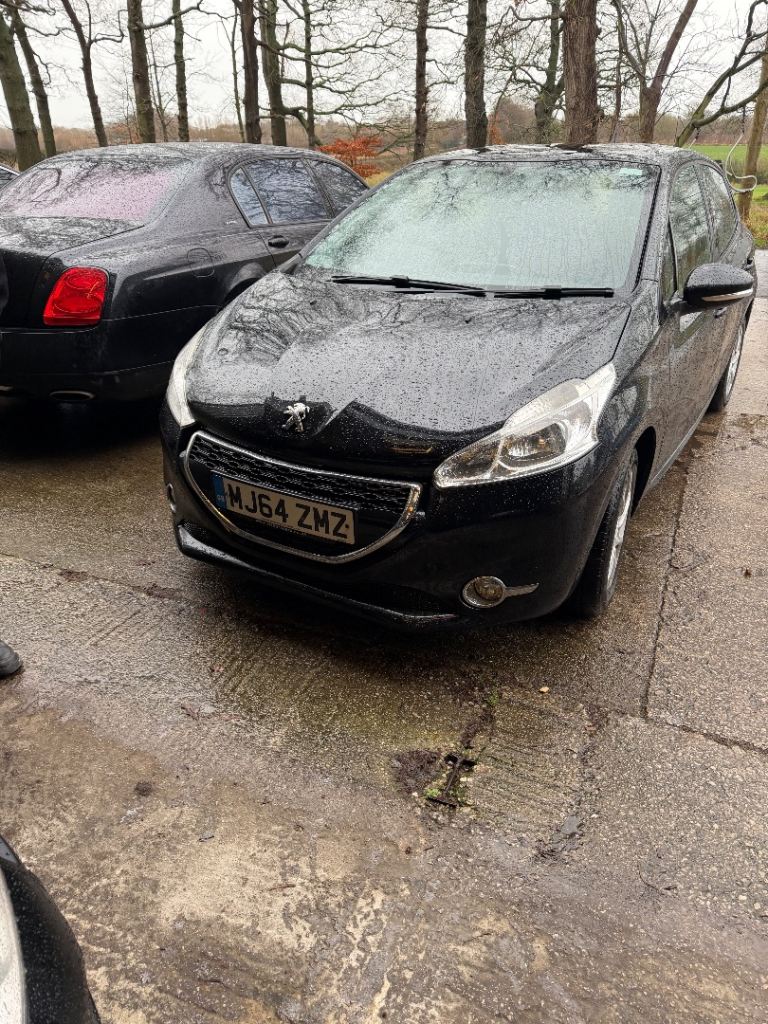 Peugeot 208, 2015, 1.2 Petrol