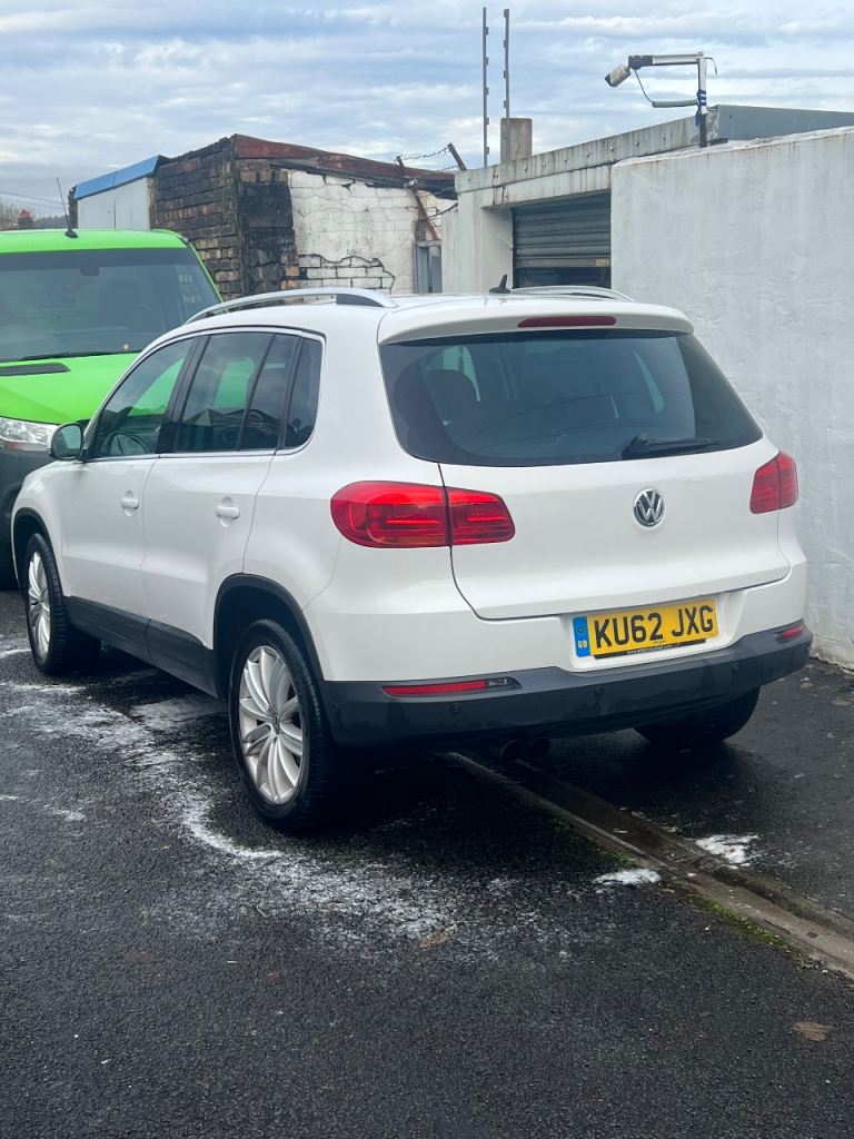 Volkswagen, TIGUAN, Estate, 2012, Manual, 1968 (cc), 5 doors