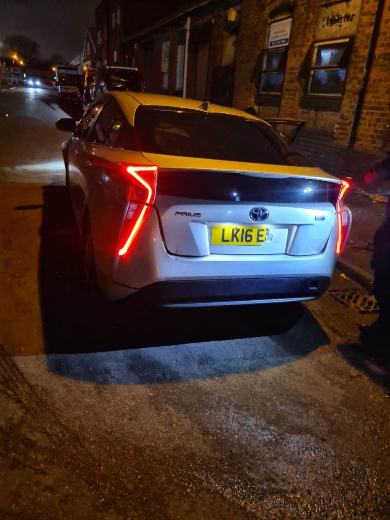 Toyota prius 2016 gen 4 breaking 