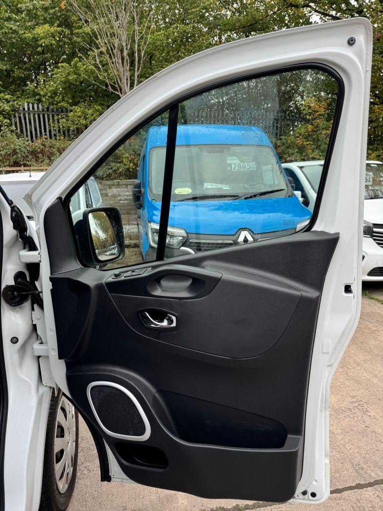 2018 Vauxhall Vivaro 1.6 CDTi 2900 Sportive Panel Van 5dr Diesel Manual L2 H1 Euro 6 (120 ps) PAN...