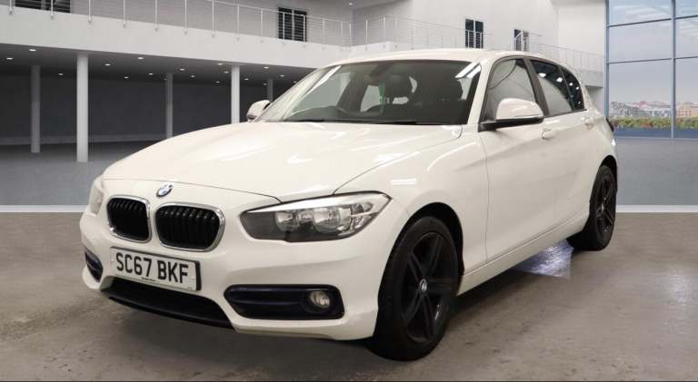2018 BMW 1 Series 118i [1.5] Sport 5dr [Nav] HATCHBACK PETROL Manual