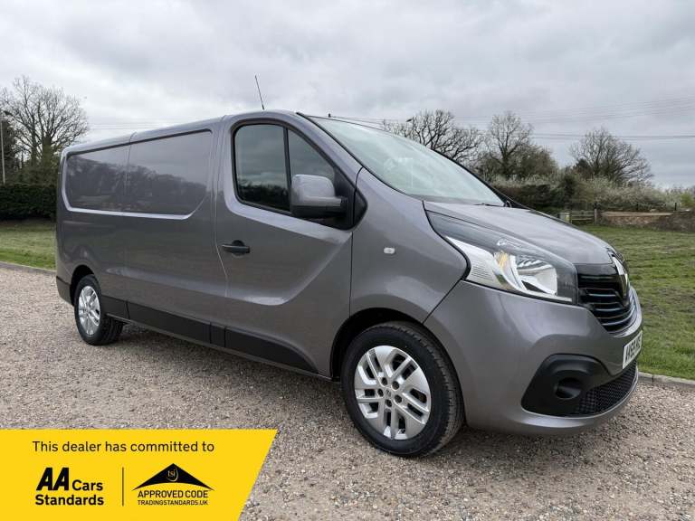 2019 Renault Trafic 1.6 dCi 29 Sport Nav LWB Standard Roof Euro 6 5dr PANEL VAN Diesel Manual