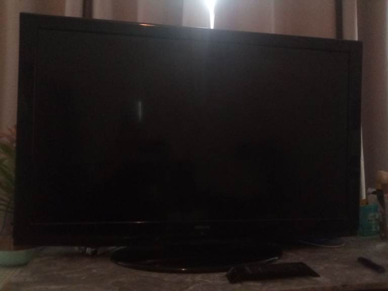 Hitachi 42inch LCD TV – Good Condition, with Remote