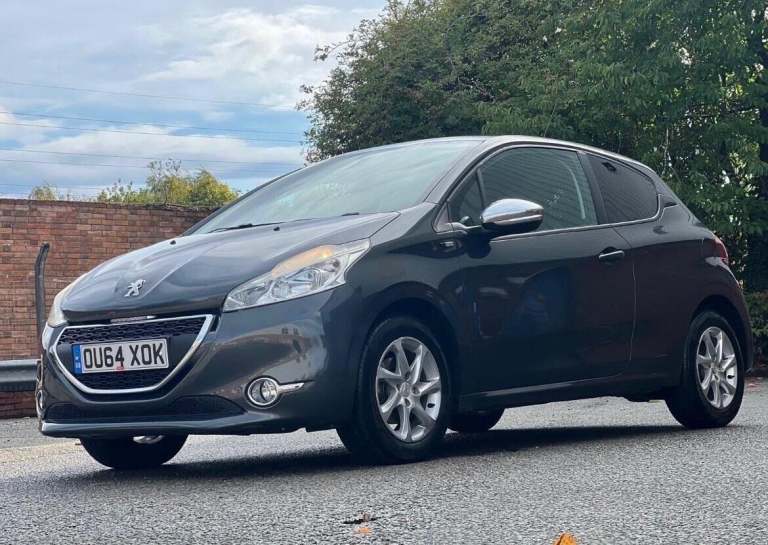 2014 Peugeot 208 1.2 VTi Style 3dr HATCHBACK PETROL Manual