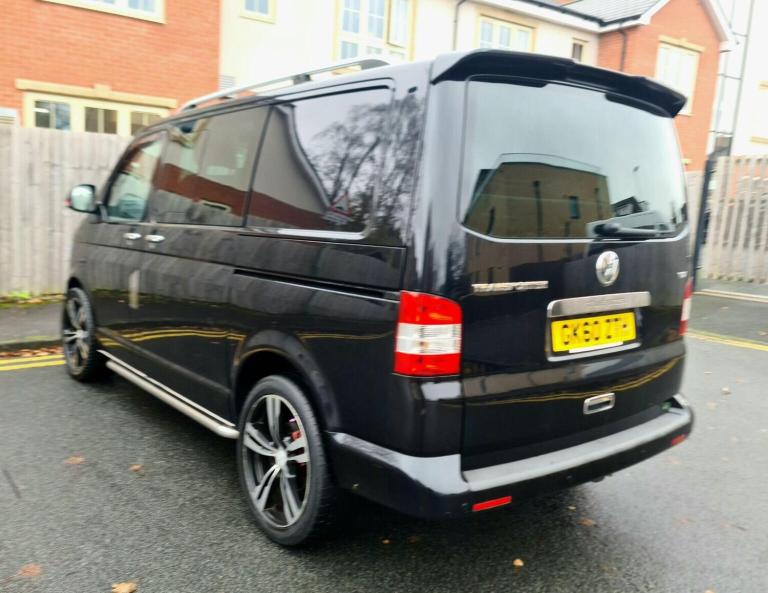 VOLKSWAGEN TRANSPORTER 2.0 BiTDI T32 Kombi DSG L1 H1 4dr 2010