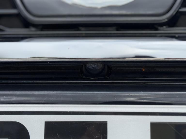 2017 Nissan Qashqai 1.2 DiG-T N-Connecta 5dr Xtronic HATCHBACK PETROL Automatic