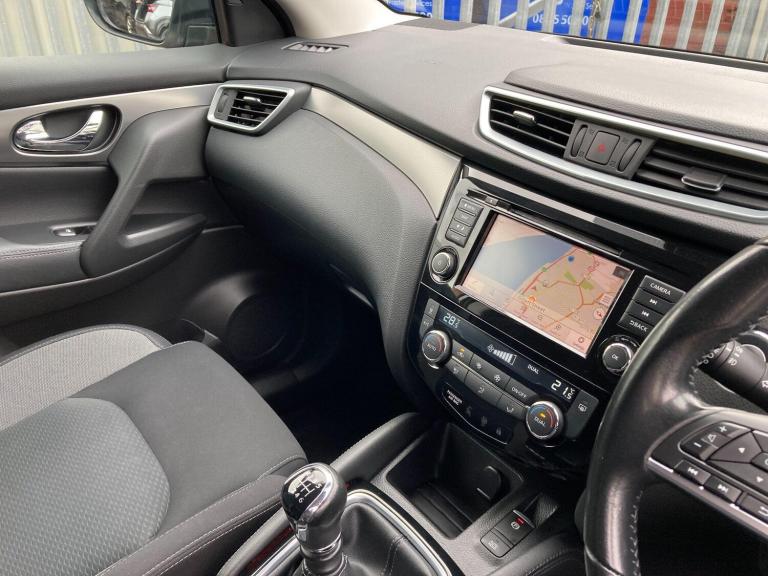 2019 Nissan Qashqai 1.3 DiG-T N-Connecta 5dr HATCHBACK PETROL Manual