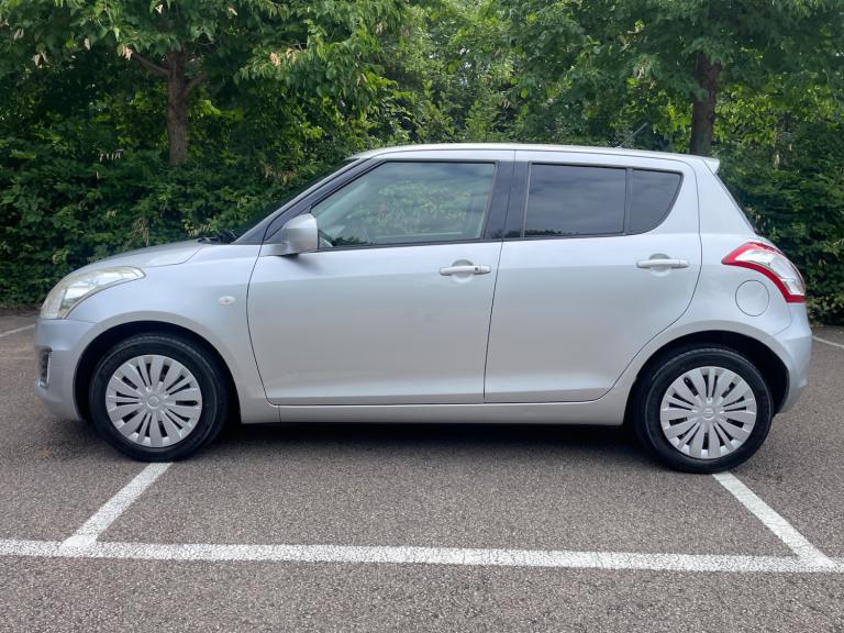 Automatic only 25,000 MILES,