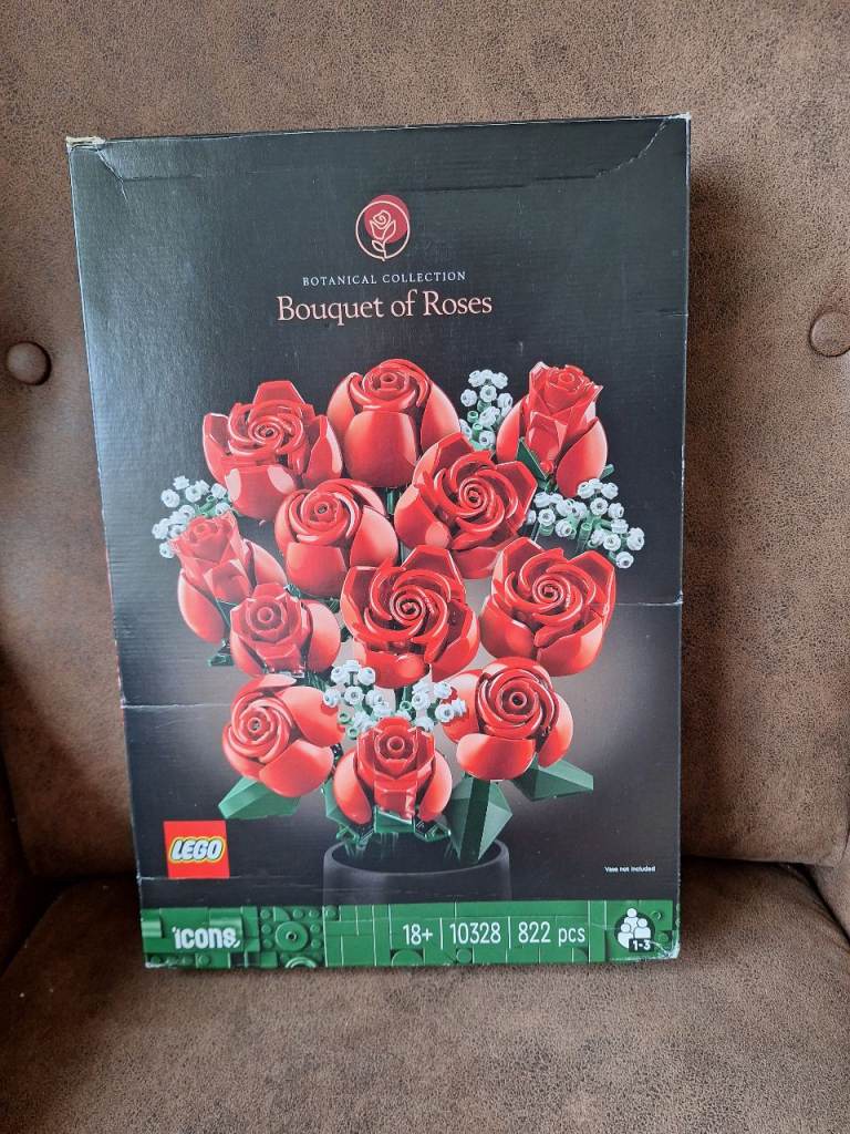 Lego Rose Flower Bouquet of Roses Kit 10328 Botanical Collection 822 pieces