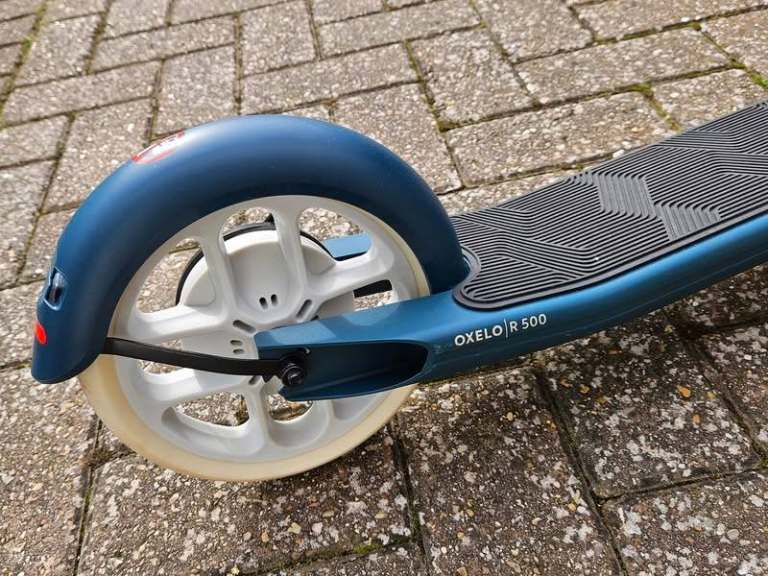 Decathlon Adult Scooter R500 with helmet