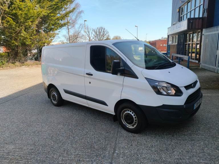 Ford transit custom. LOW MILEAGE! WET BELT REPLACED!