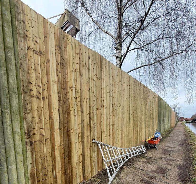 Fences & paving 