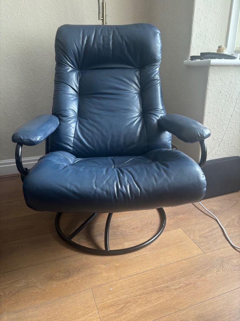 4 piece Real Leather Settee 