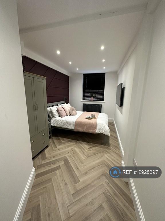 1 bedroom in Grove Street, Raunds, Wellingborough, NN9 (#2928397)