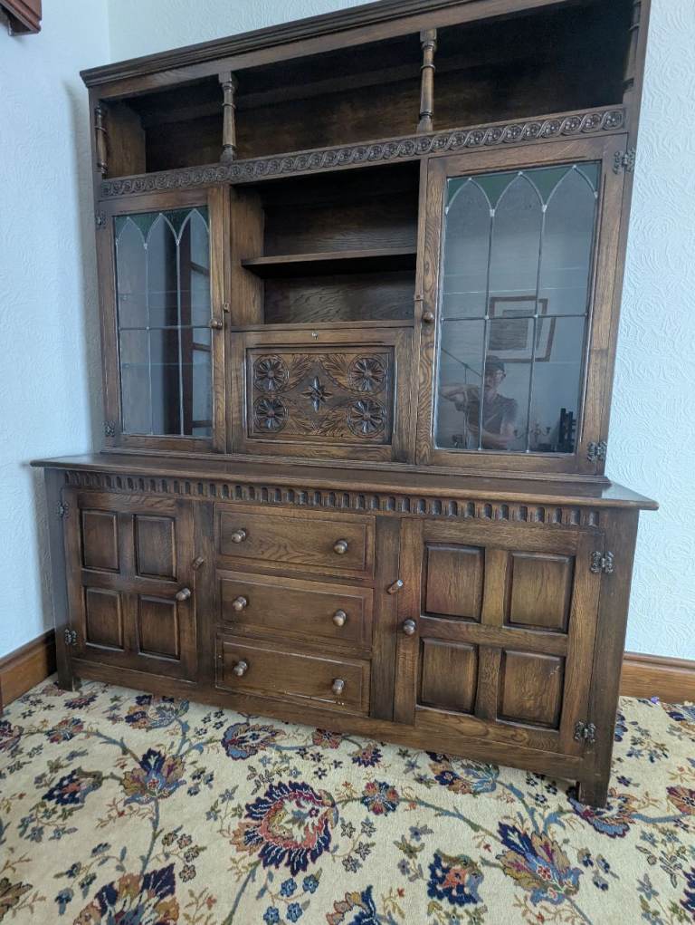 sideboard display cabinet