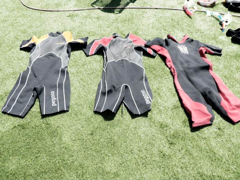 3 shortie wet suits size m good condition £5 each
